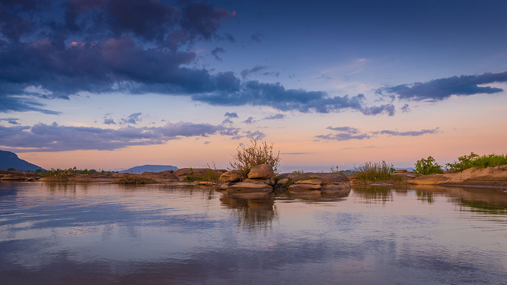 RIVERBOAT JOURNEYS - The River Resort